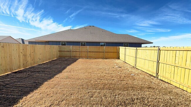 Building Photo - 11403 University Drive