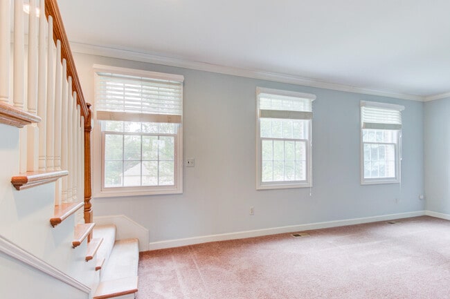 Building Photo - 801 N Sherman Dr