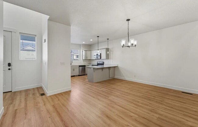 Building Photo - 4543 W Watchmen Wy