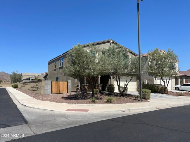 Building Photo - 2018 N 213th Dr