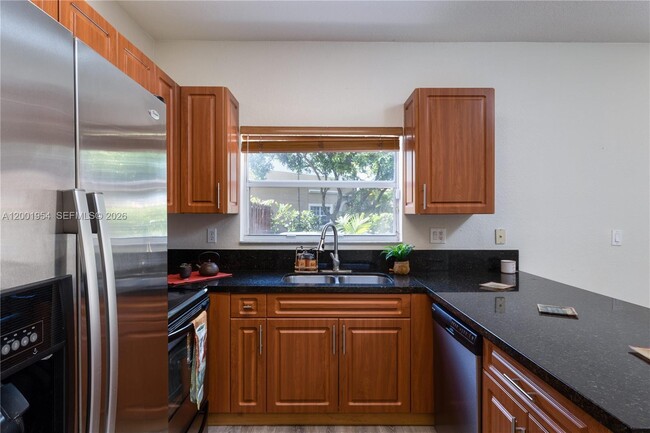 Building Photo - 12722 SW 49th Ct