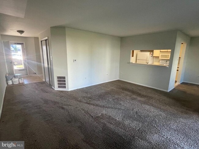 Building Photo - 230 Loring Ct