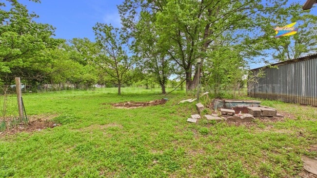 Building Photo - 4704 SW 101st Terrace