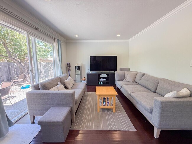 Building Photo - Quite Cul-De-Sac Pleasant Hill Home