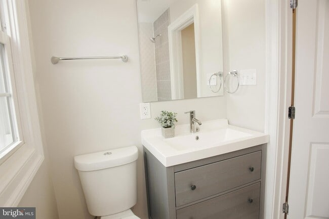 Building Photo - 12307 Chesterton Dr