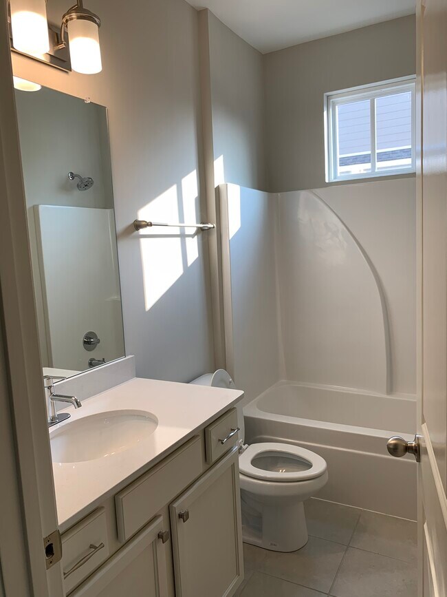 3rd floor bathroom - 112 Burkitt Commons Ave