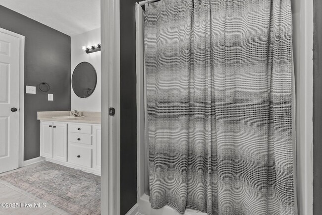 Building Photo - 8246 English Saddle Dr