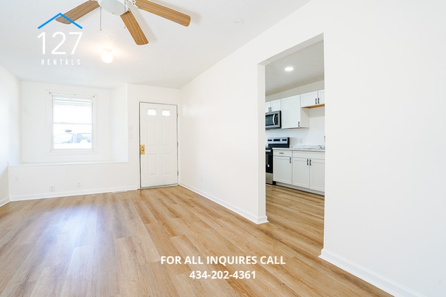 Building Photo - Charming Renovated 1-Bedroom Apartment in ...