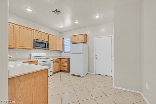 Building Photo - 2407 Jada Dr