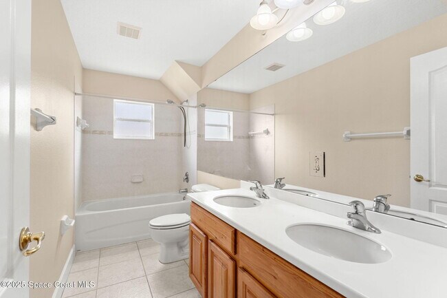 Building Photo - 3650 Chardonnay Dr