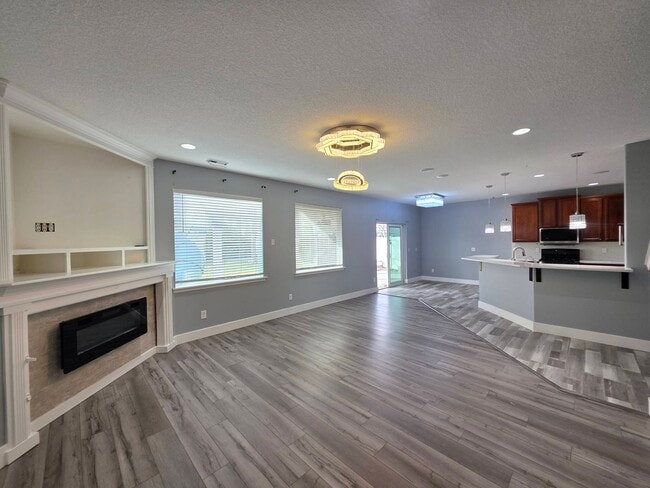 Building Photo - 4916 Laredo Dr