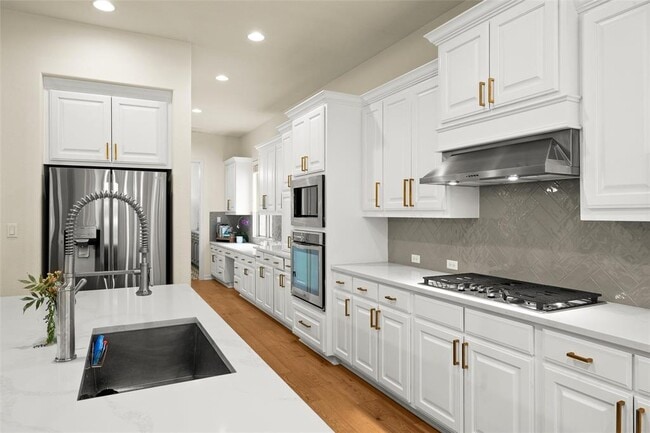 Building Photo - 17408 Wildrye Dr