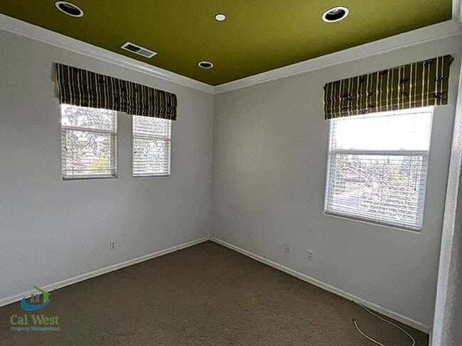 Building Photo - $3995 - 3 Bed/2.5 Bath Two Story Home in D...