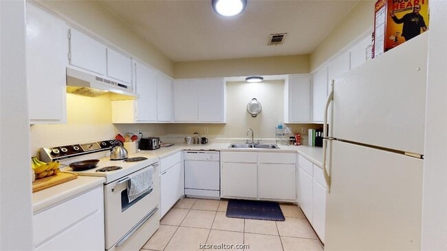 Building Photo - 1809 Treehouse Trail