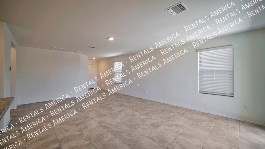 Building Photo - 8803 E Stone Meadow Cir