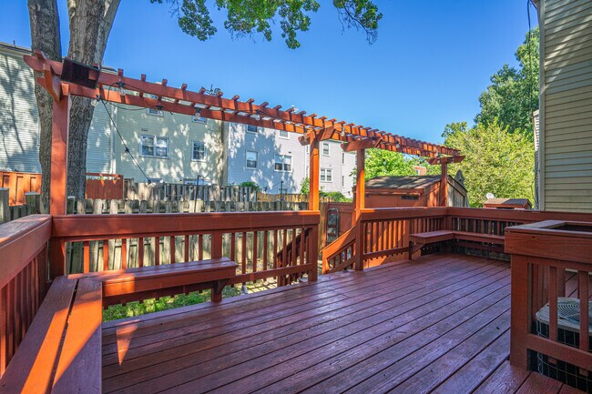 Deck - 3030 Ellenwood Dr