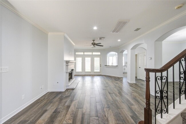 Building Photo - 4340 Lake Walk Ct