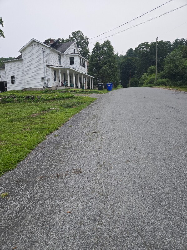 Building Photo - 76 E Litchfield Rd S