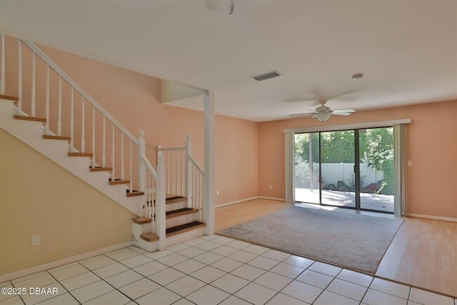Building Photo - 3333 S Ridgewood Ave