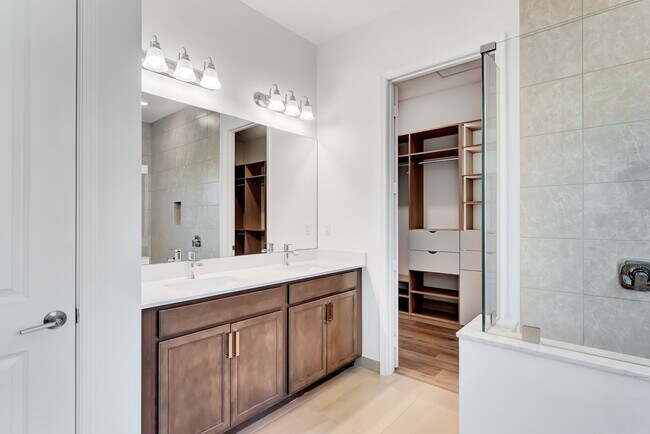 Building Photo - 3128 Streng Ln