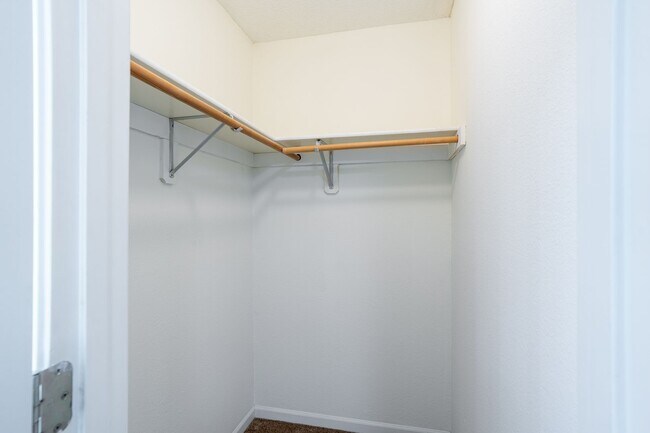 Building Photo - 4401-4403-4403 Cheryl Ct