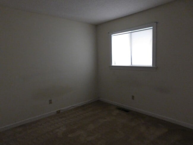 Building Photo - 1505 College Way