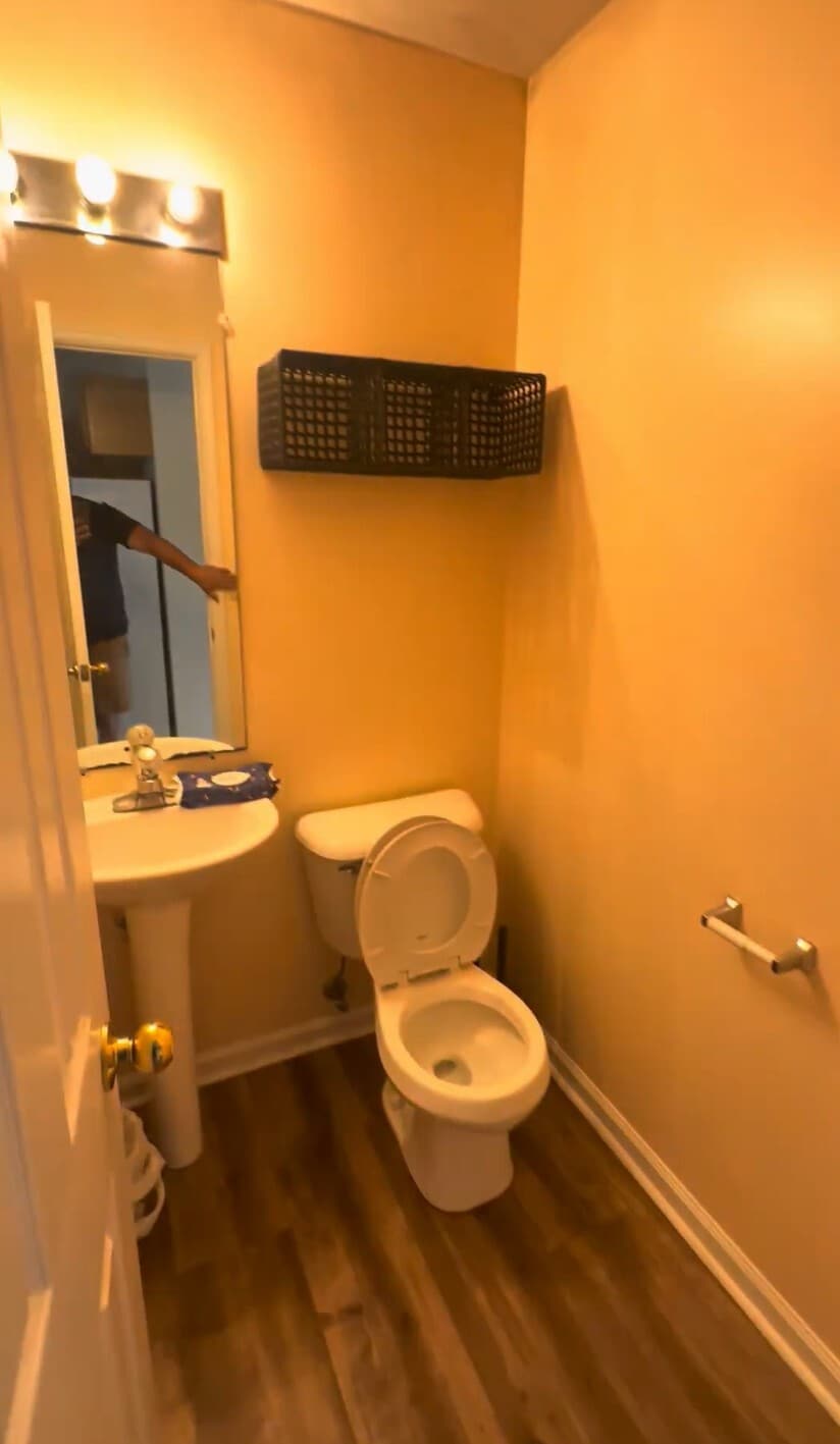 Building Photo - 651 Stonewall Dr