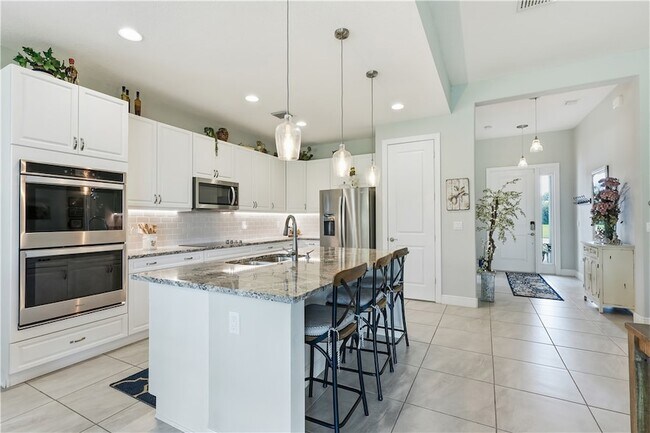 Building Photo - 108 Snowy Egret Way