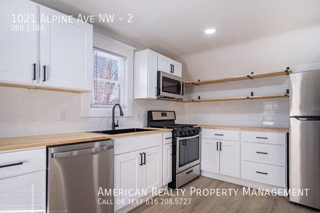Building Photo - 1021 Alpine Ave NW