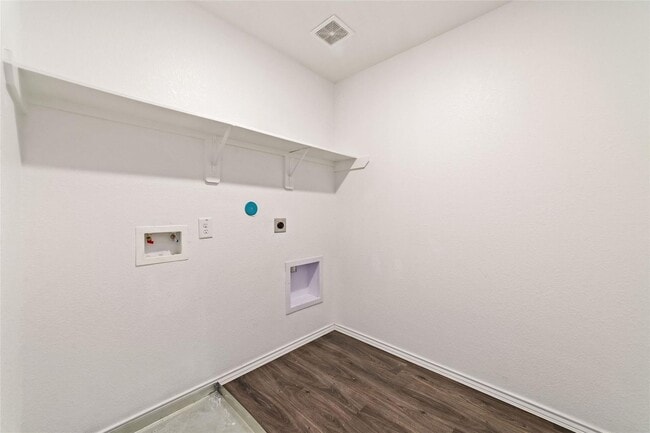 Building Photo - Beautiful HOME Katy Crossing! Fantastic Tw...