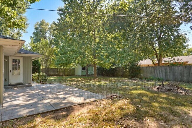 Building Photo - 5519 S Dollison Ave