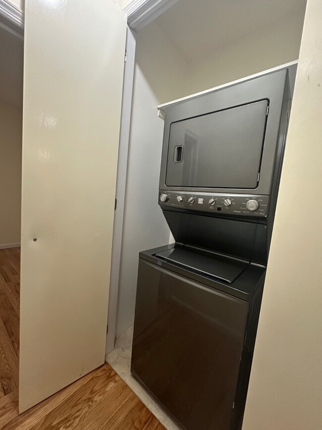 Building Photo - 1917 Avenue O