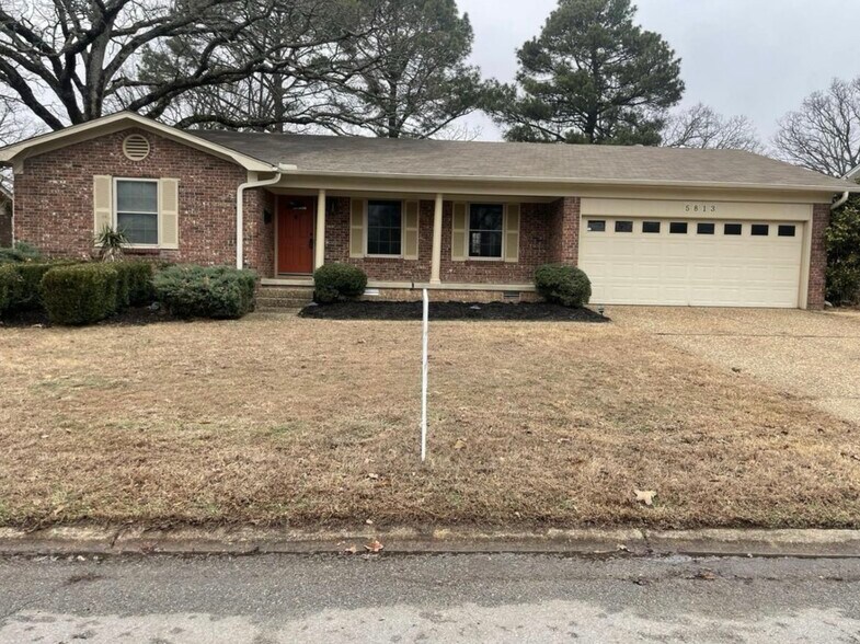 Primary Photo - 5813 N Walnut Rd