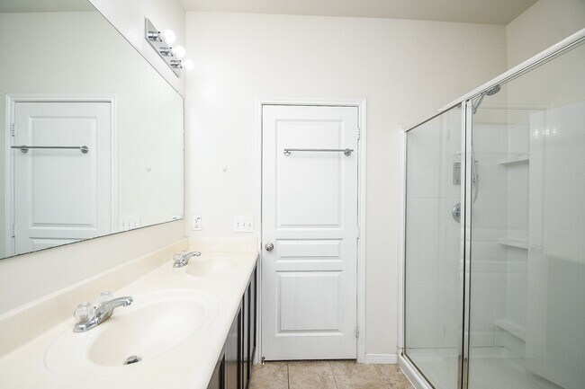 Building Photo - 5715 Water Violet Ln