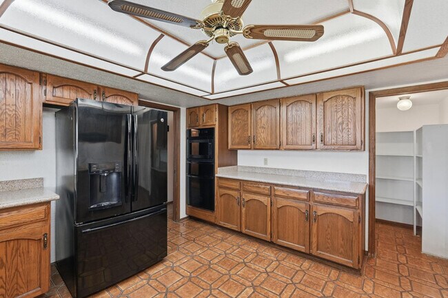 Building Photo - 1003 E Calle Monte Vista