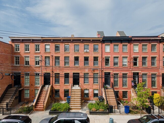 Building Photo - 214 6th St
