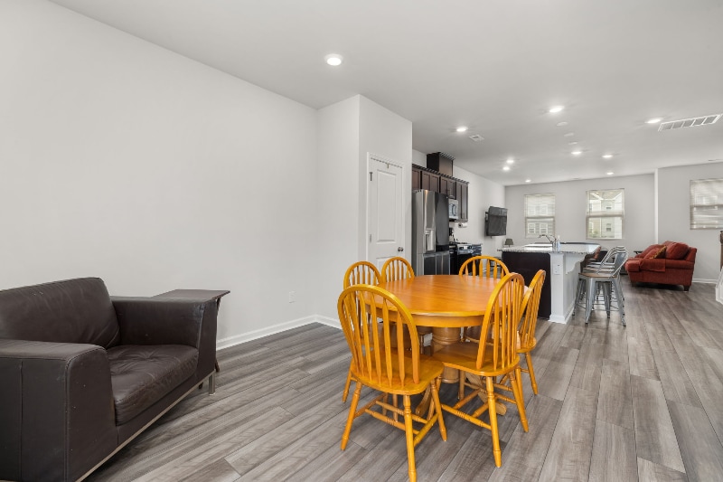 Building Photo - 6322 Perry Creek Rd