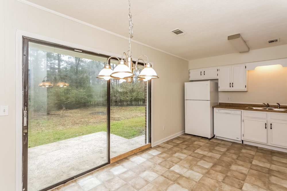 Building Photo - 5 Silverwood Dr