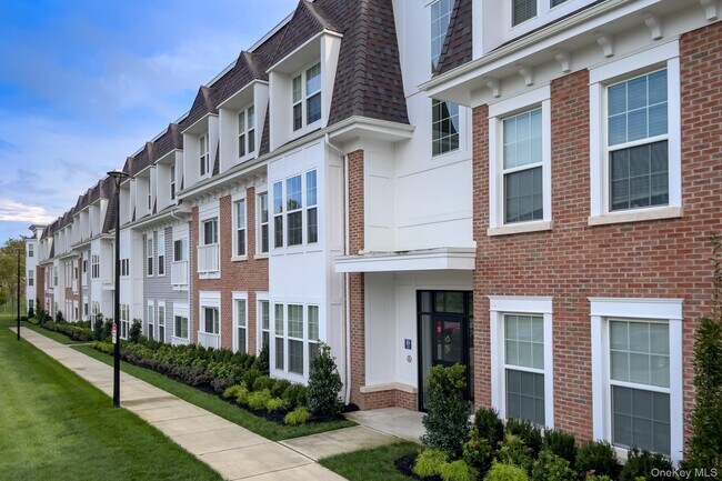 Building Photo - 85101 Circle Dr