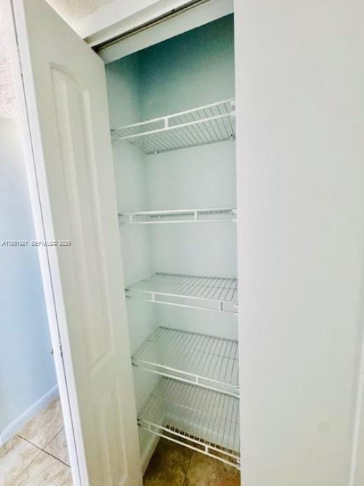 Building Photo - 2425 NE 135th St