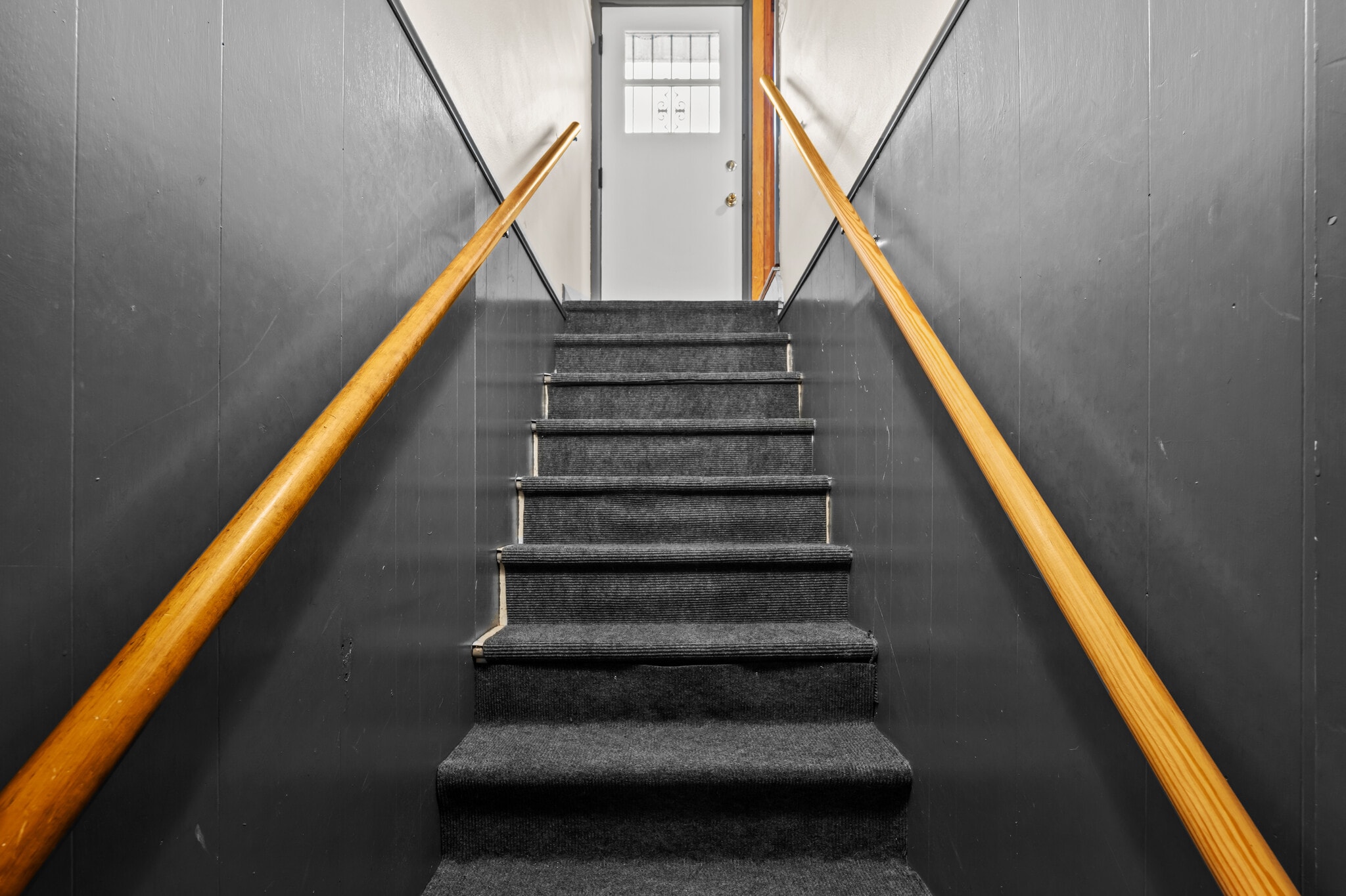 Building Photo - 5525 Sunnyside Dr