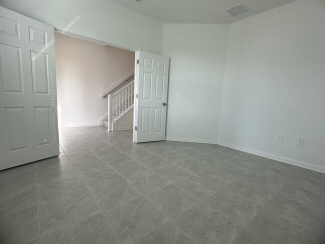 Building Photo - 1833 Cockpit Ln