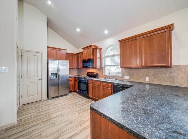 Building Photo - 22411 Albee Dr