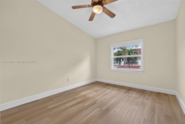 Building Photo - 20759 SW 83rd Ave