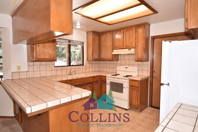 Building Photo - 20468 Chaparral Cir