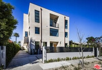 Building Photo - 2653 Vineyard Ave