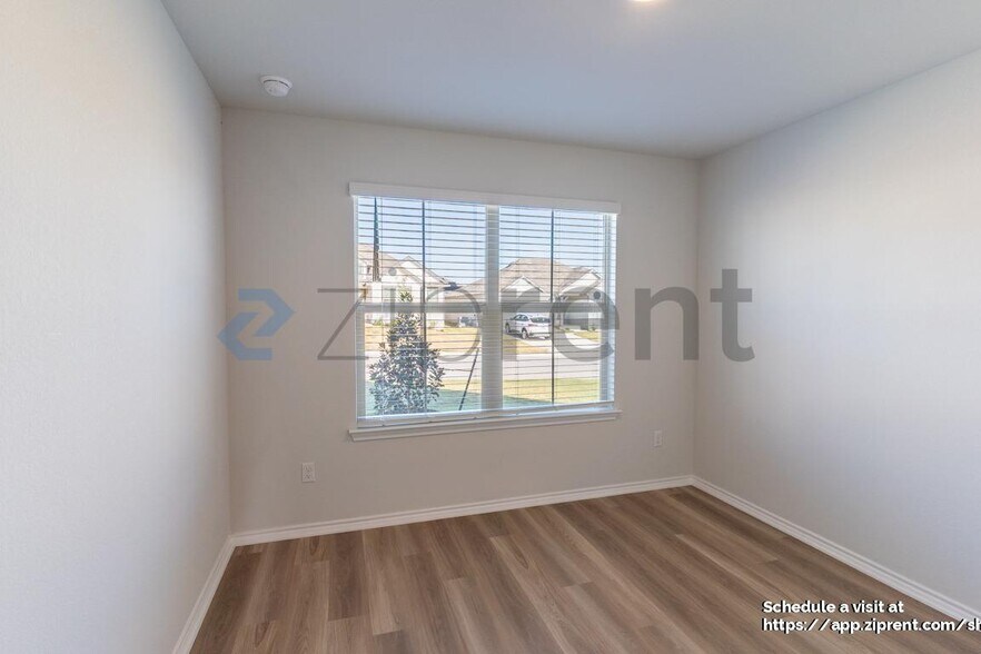 Building Photo - 1333 Piedmont St