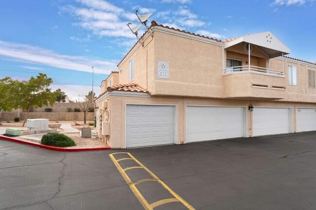 Building Photo - ?Welcome to this desirable first-floor con...