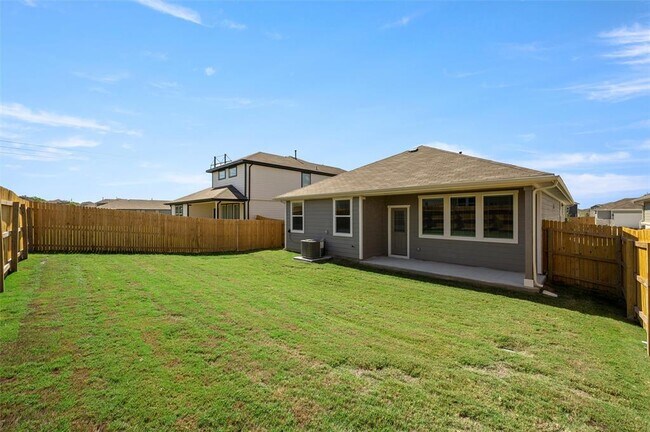 Building Photo - 224 Kickapoo Ln