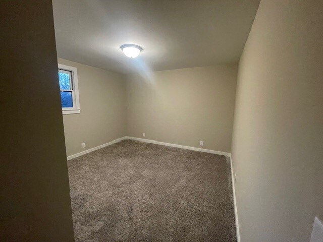 Building Photo - 150 Faulkner Ln